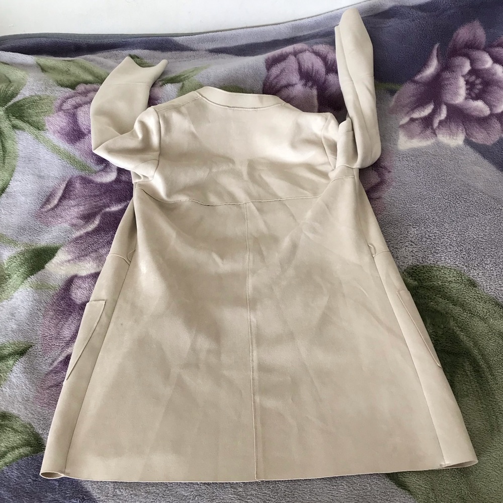H&M Women’s Faux Suede Coat 🧥 - Picture 4 of 14